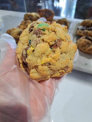 Mix Box of 12 Chunky Cookies